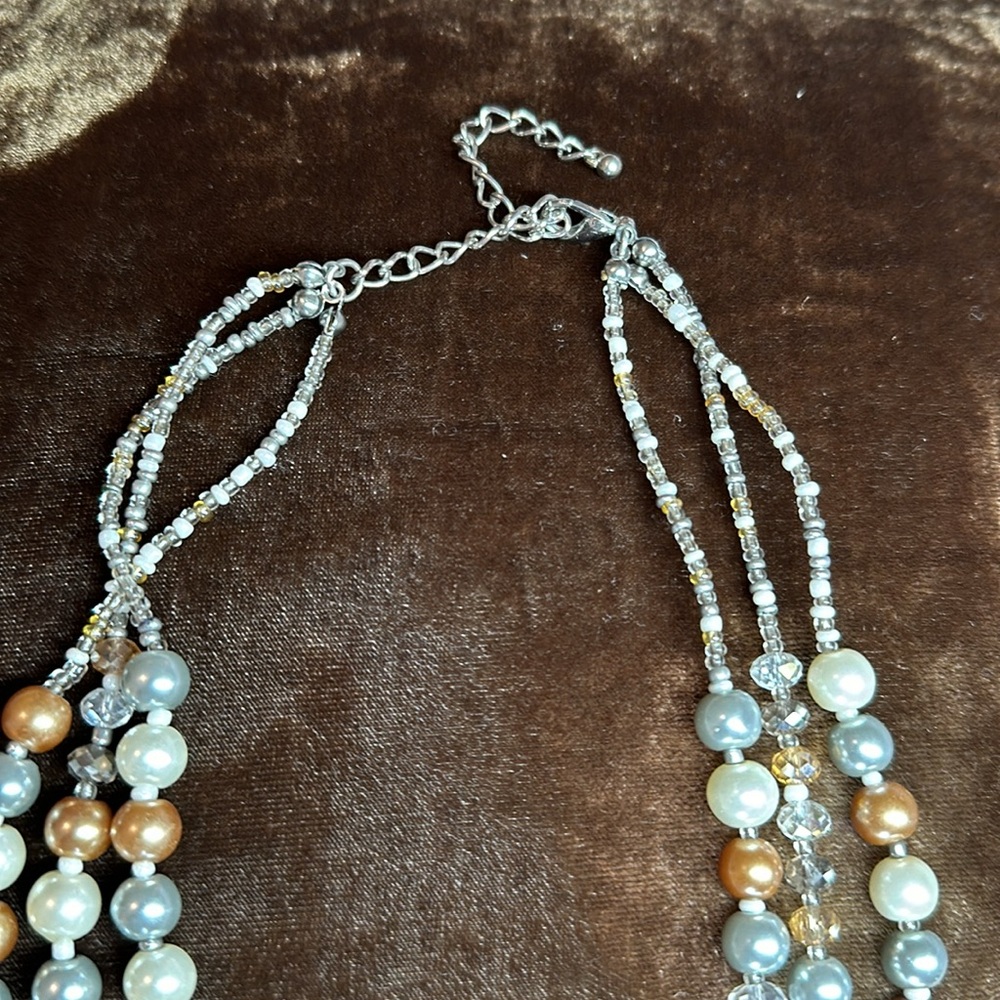 VTG: 90s Multi Strand Cascading Faux Pearl Necklace Chunky Adjustable 17-20.5”🤩 - Picture 7 of 7